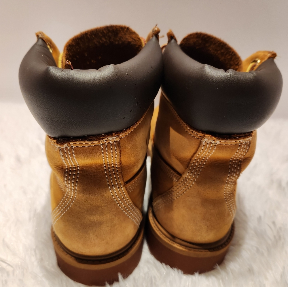 Boot - Picture 4 of 4